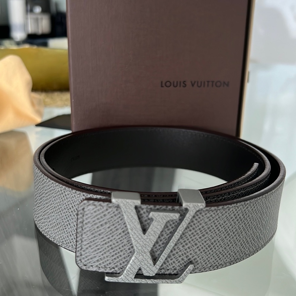 Louis Vuitton Male leather Belt